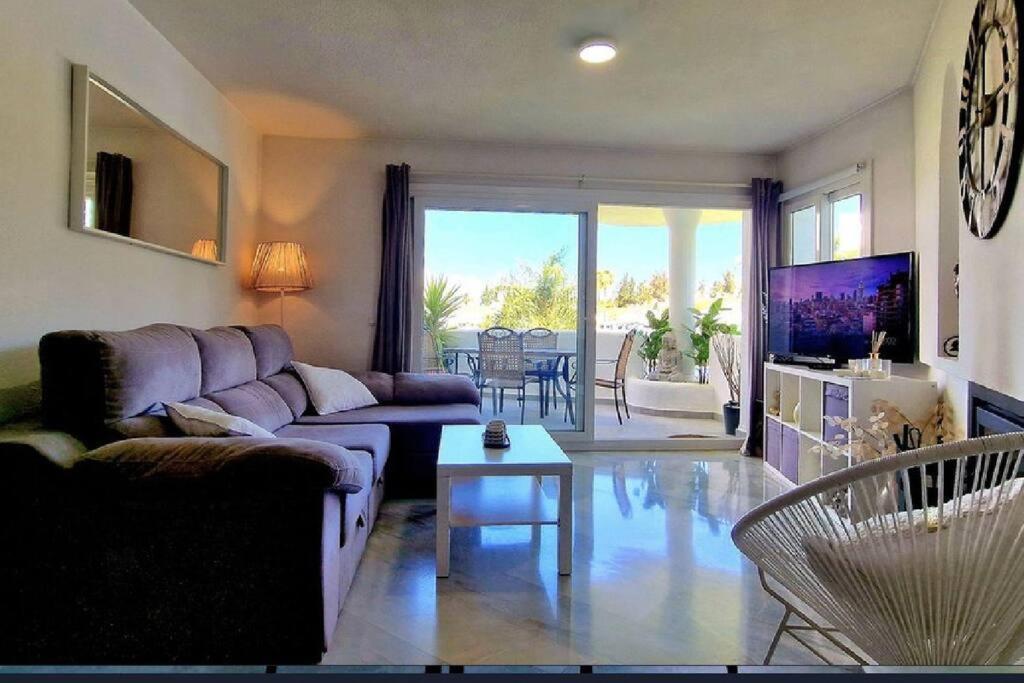 5* Stunning Golf & Sea Apartment 米哈斯 外观 照片