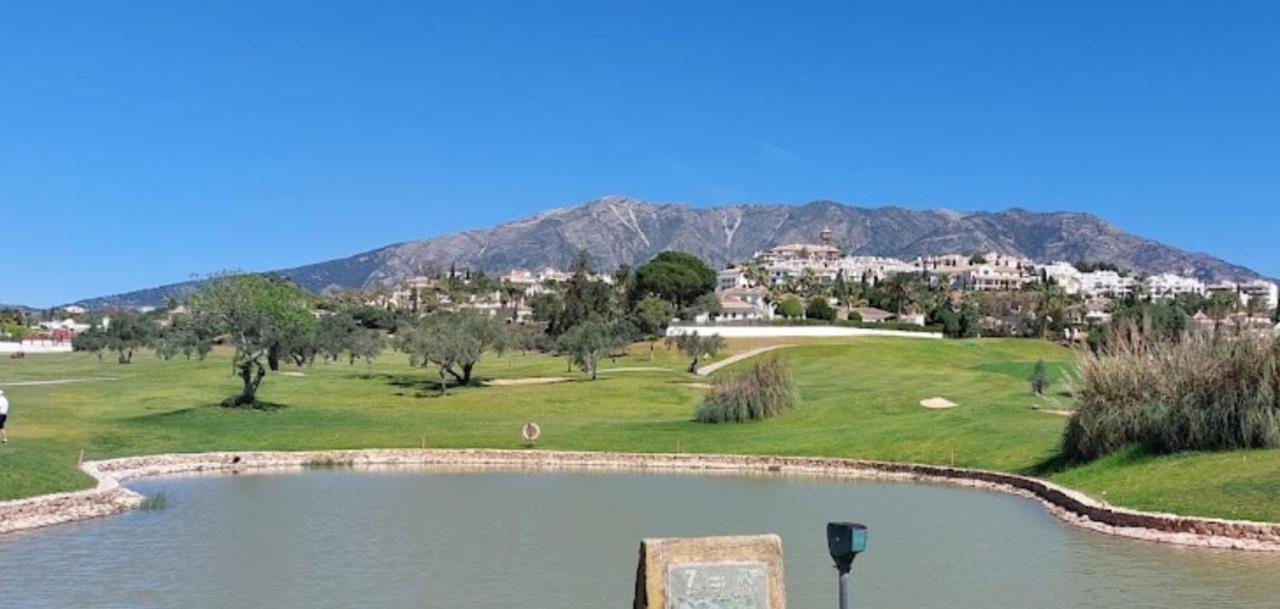 5* Stunning Golf & Sea Apartment 米哈斯 外观 照片